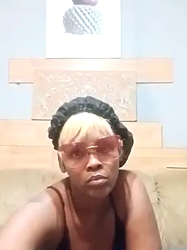 CurvyBabe36 online show from April 2026 01:21:01 AM