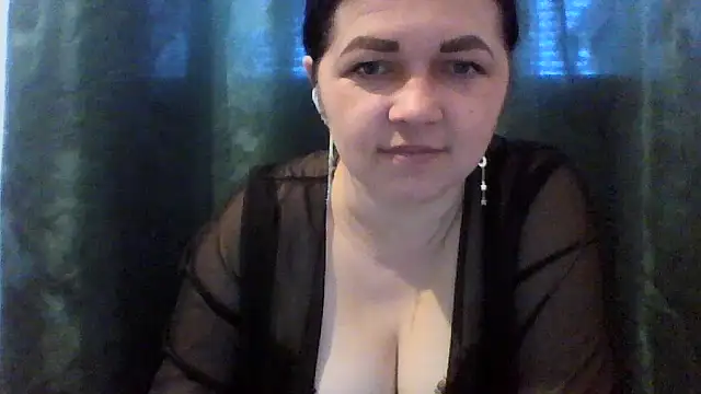 Snapshot of Vitalina282128 chatting on April 2026 06:40:01 AM Vitalina282128 online show from April 2026 06:40:01 AM