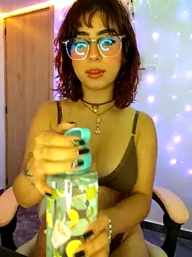 Sarah Lark- online show from April 2026 11:50:01 PM