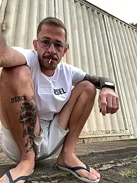 Lucasjandre online show from January 2026 09:35:01 AM