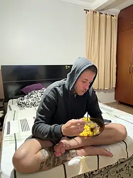 Lucasjandre online show from March 2026 10:03:02 PM