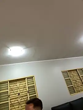 Lucasjandre online show from March 2026 12:43:01 AM