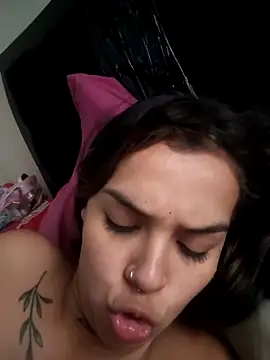 top latina milk online show from November 2025 08:19:01 PM