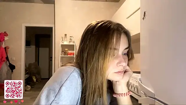 GeralynChiszar online show from November 2025 08:08:02 PM