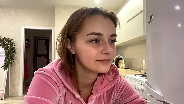 GeralynChiszar online show from December 2025 04:40:01 AM