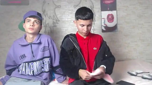 axel milo kairo and noa online show from November 2025 08:32:01 PM