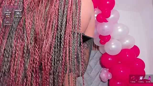 Kenia Storm online show from February 2026 08:05:01 PM