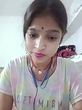 Mohnicute online show from May 2026 09:09:02 PM