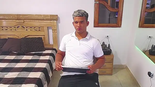 mathews    online show from December 2025 05:38:02 AM