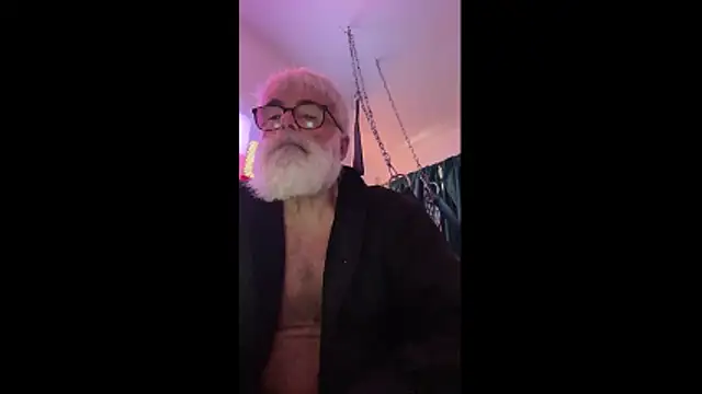 LeatherSdaddy online show from April 2026 11:02:02 AM