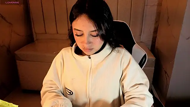 Juliana Tx online show from January 2026 12:54:02 PM