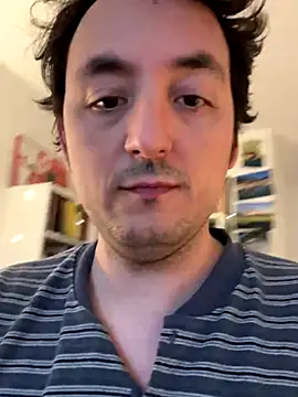 Snapshot of tinydock chatting on November 2025 08:03:02 AM tinydock online show from November 2025 08:03:02 AM