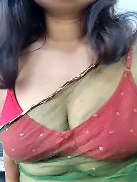 Snapshot of Hot-ruma chatting on November 2025 04:29:02 AM Hot-ruma online show from November 2025 04:29:02 AM