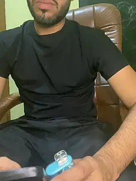 hotyyyyjonny online show from April 2026 03:57:01 PM