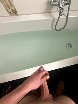 lukasDickpic12 online show from December 2025 08:14:01 PM