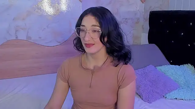 Snapshot of kirakay1 chatting on June 2026 02:24:02 AM kirakay1 online show from June 2026 02:24:02 AM
