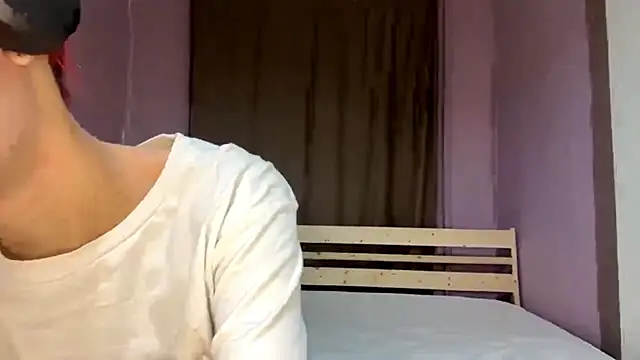 EmilySkyline online show from December 2025 05:31:01 PM