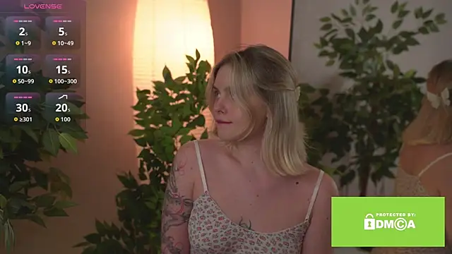 Snapshot of LilithEve_ chatting on November 2025 03:23:01 PM LilithEve online show from November 2025 03:23:01 PM