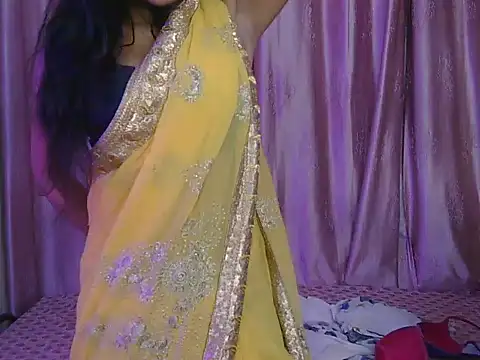 shivani-kumari21 online show from November 2025 04:14:02 PM