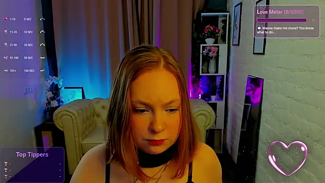 Elizabeth Walson online show from November 2025 08:31:01 PM