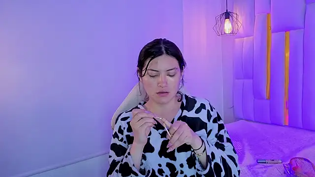 Brandy collinss online show from February 2026 11:58:01 AM