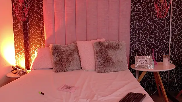 IrisDeLaVega  online show from March 2026 02:44:01 PM