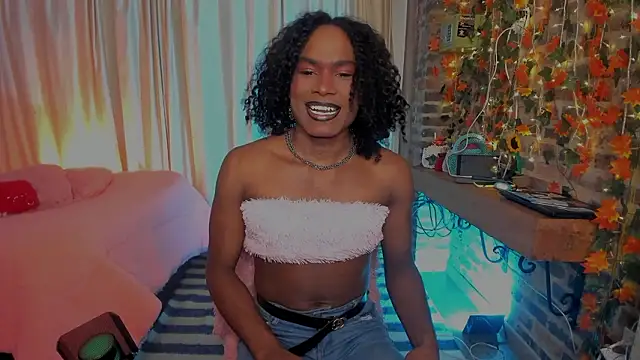 LaGoldenBitch online show from February 2026 10:07:02 AM