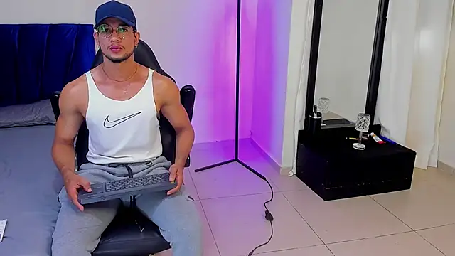 Nolan joness online show from January 2026 07:52:02 PM