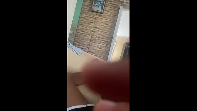 Snapshot of OseuMoren chatting on November 2025 07:46:01 PM OseuMoren online show from November 2025 07:46:01 PM