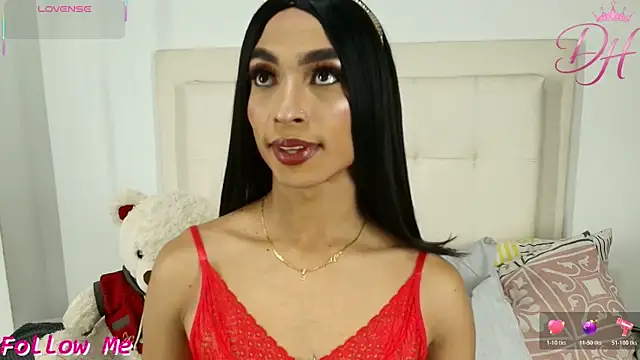 Daphne Hills online show from March 2026 05:36:01 PM