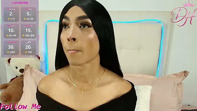 Daphne Hills online show from April 2026 06:41:01 PM