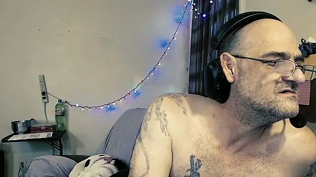 MrBigginTX online show from February 2026 04:58:01 PM