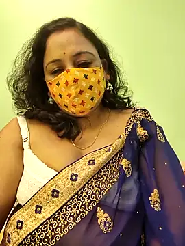 Snapshot of Hena_bhabi chatting on November 2025 08:25:02 PM Hena bhabi online show from November 2025 08:25:02 PM