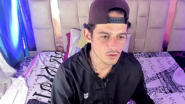 Sexybigjefffx online show from November 2025 08:18:02 PM