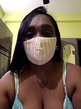 Dharshini98 online show from February 2026 05:22:02 PM