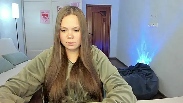 Kira love 81 online show from April 2026 04:12:01 AM