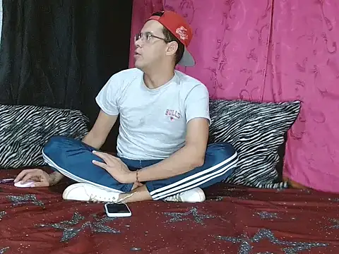 FANTASYBOYS11 online show from December 2025 01:15:02 AM