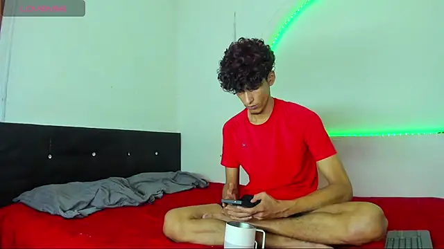 kaiborman00 online show from April 2026 02:56:01 AM