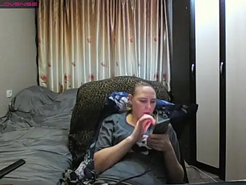 Snapshot of JenniDeep chatting on February 2026 06:11:01 PM JenniDeep online show from February 2026 06:11:01 PM