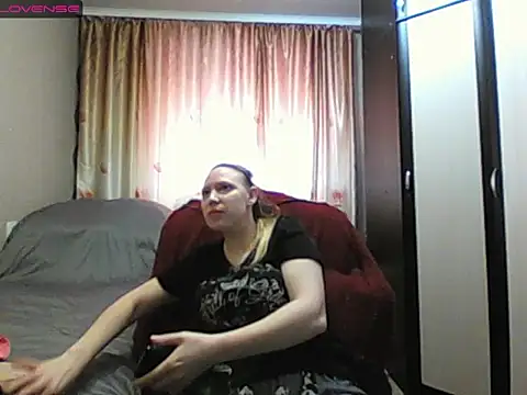 Snapshot of JenniDeep chatting on February 2026 10:12:01 AM JenniDeep online show from February 2026 10:12:01 AM