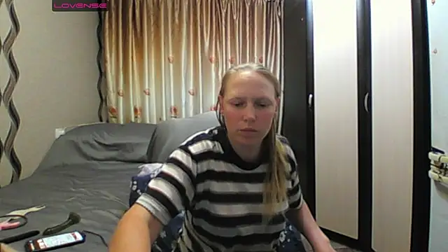 JenniDeep online show from May 2026 05:53:01 PM