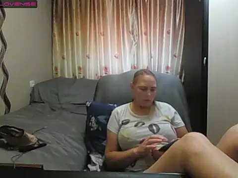 Snapshot of JenniDeep chatting on July 2026 07:34:02 AM JenniDeep online show from July 2026 07:34:02 AM