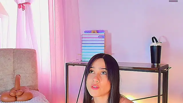 lizzy kane online show from April 2026 08:09:02 PM