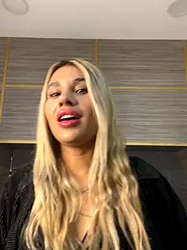 Snapshot of Amber-Blake chatting on November 2025 03:22:02 PM Amber-Blake online show from November 2025 03:22:02 PM