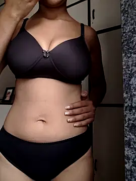 sexy lelina online show from May 2026 05:04:01 AM