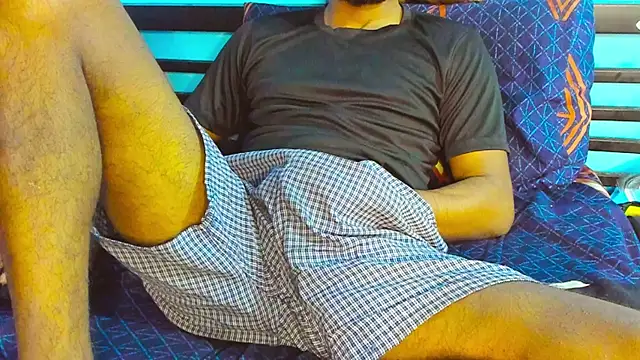 Snapshot of Suck_my_fuckin_dick_bitch chatting on February 2025 09:04:02 PM Suck my fuckin dick bitch online show from February 2025 09:04:02 PM