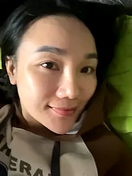 dusi-cute online show from November 2025 05:22:01 PM