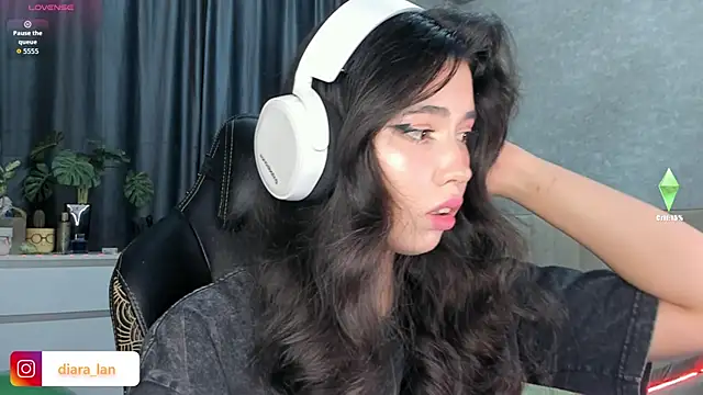 Diara 1an online show from November 2025 01:26:02 PM