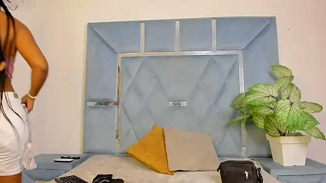 Kymasm online show from February 2026 12:55:01 PM