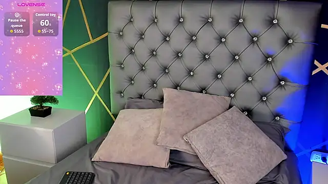 GabrielaSuarez  online show from March 2026 07:40:01 PM